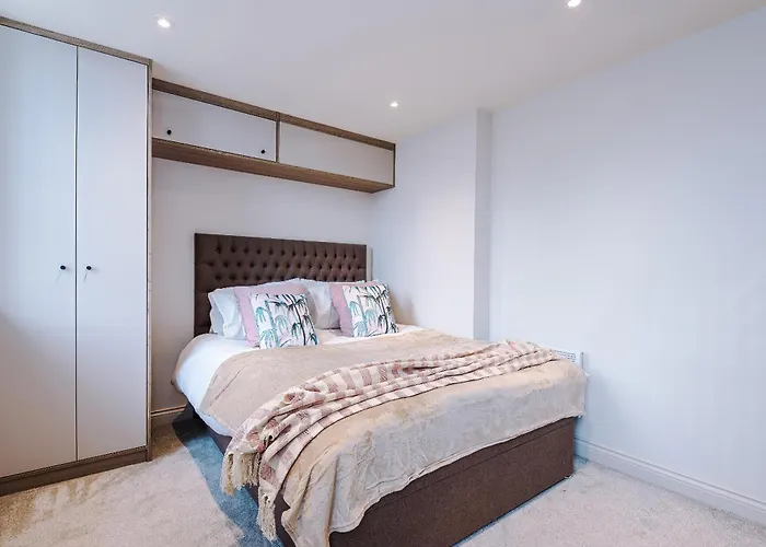 King Bed Premium * ليدز