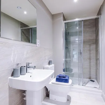 아파트 King Bed Premium